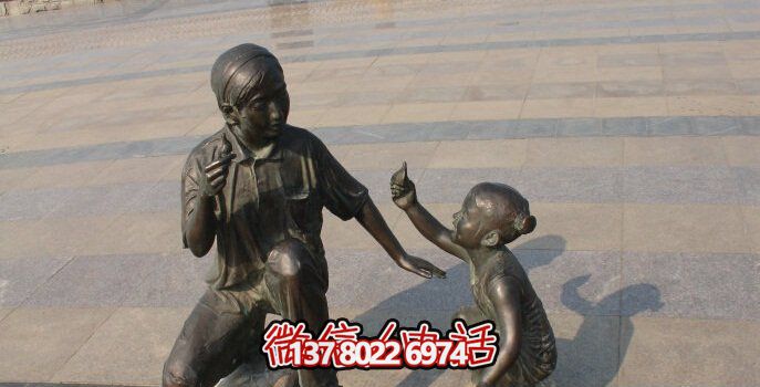 母女銅雕一次游覽公園、參與游戲、體驗(yàn)雕塑的絕佳體驗(yàn)